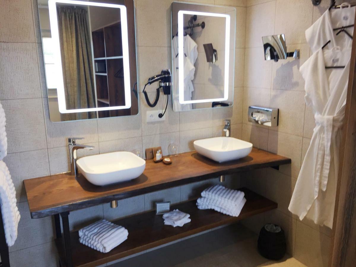 Hotel Aux Terrasses Tournus Zewnętrze zdjęcie
